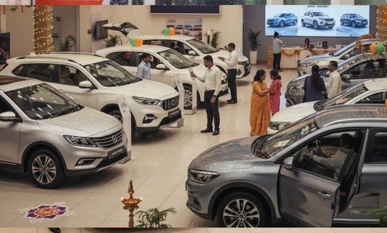 जीएसटी-20-के-बाद-गाड़ियों-की-बिक्री-दोगुनी,-maruti-suzuki-ने-4.5-लाख-कारें-बेचकर-तोड़ा-रिकॉर्ड