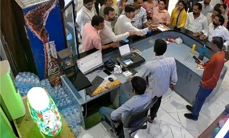 पूर्व-मंत्री-मोतीलाल-दवे-के-बेटे-और-पोते-की-गुंडागर्दी,-होटल-में-ceo-से-मारपीट,-fir-दर्ज