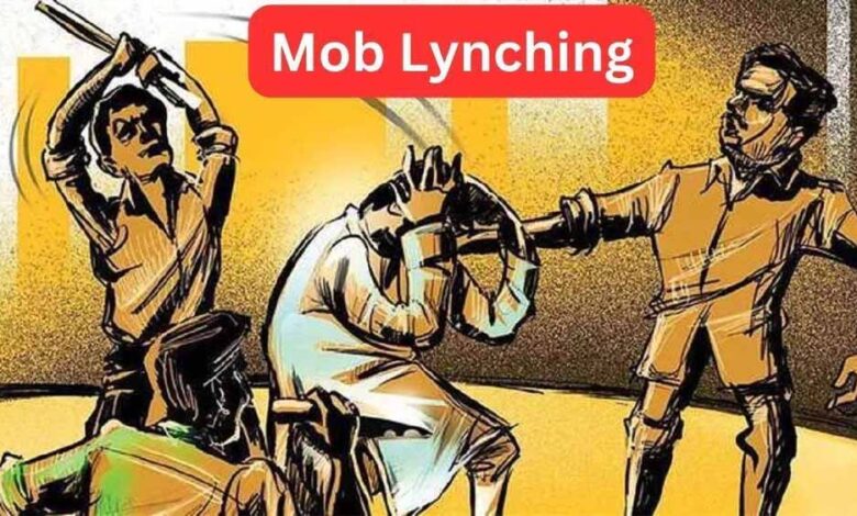 यूपी-में-मॉब-लिंचिंग-जैसी-घटना:-चोरी-के-शक-में-भीड़-ने-दो-युवकों-को-पीटा,-कपड़े-फाड़े