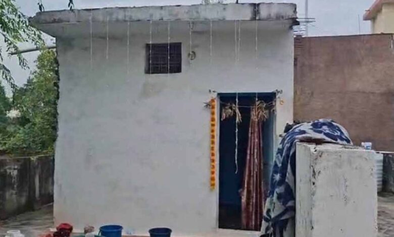 किराए-के-घर-में-चल-रहा-था-सेक्स-रैकेट,-मोहल्ले-की-महिलाओं-ने-मचाया-हड़कंप,-पुलिस-ने-दबोचे-तीन-आरोपी