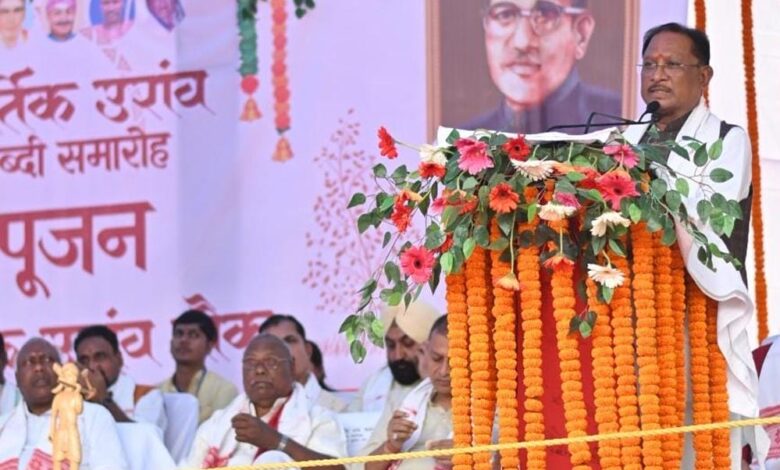 रायपुर-:-बाबा-कार्तिक-उरांव-ने-जनजातीय-समाज-के-उत्थान-हेतु-अपना-जीवन-किया-समर्पित-–-मुख्यमंत्री-विष्णु-देव-साय