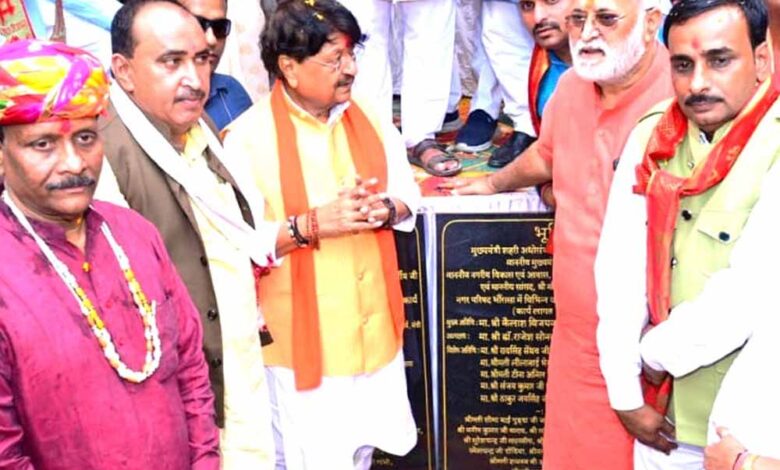 नगरीय-क्षेत्र-में-बुनियादी-सुविधाओं-का-विकास-राज्य-सरकार-की-प्राथमिकता-:-मंत्री-विजयवर्गीय