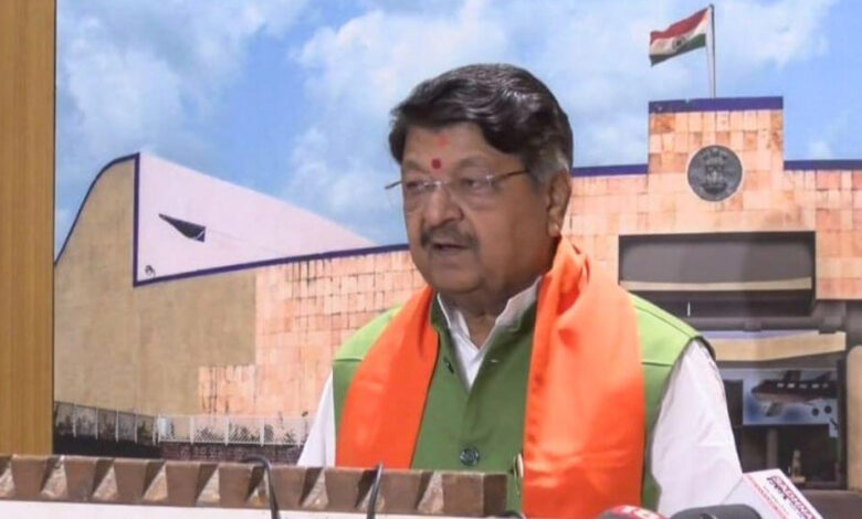 मध्यप्रदेश-के-नगरीय-प्रशासन-मंत्री-कैलाश-विजयवर्गीय-थकान-के-कारण-बांबे-अस्पताल-में-भर्ती