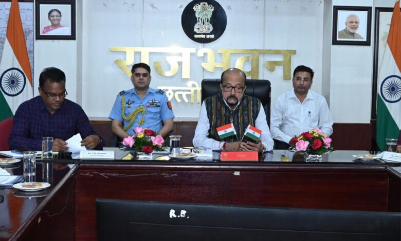 रायपुर-:-मानवीय-संवेदना-के-साथ-आकांक्षी-क्षेत्रों-में-विकास-कार्य-करें-–-राज्यपाल-रमेन-डेका