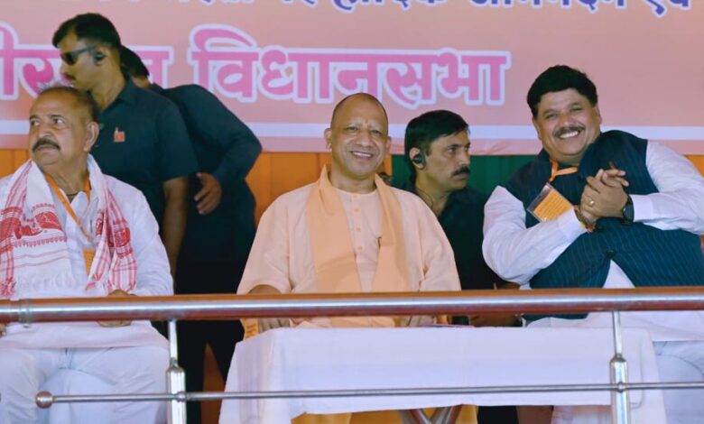 लालू-यादव-के-शासन-में-60-से-अधिक-जातीय-नरसंहार-और-30-हजार-से-अधिक-अपहरण-हुएः-योगी