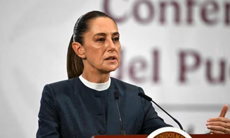 मेक्सिको-में-चौंकाने-वाली-घटना:-महिला-राष्ट्रपति-के-साथ-सार्वजनिक-कार्यक्रम-में-बदसलूकी