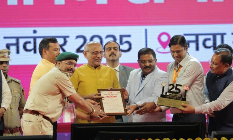 रायपुर-:-वन-एवं-जलवायु-परिवर्तन-विभाग-की-प्रदर्शनी-को-मिला-तृतीय-पुरस्कार