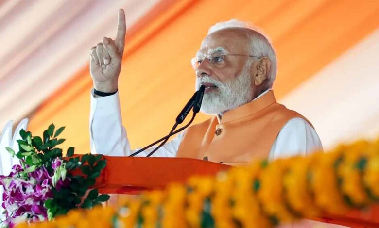 प्रधानमंत्री-नरेंद्र-मोदी-का-काशी-में-भव्य-स्वागत