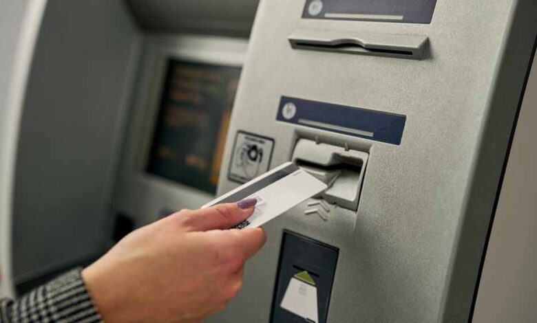 बिना-कार्ड-वाला-atm!-अब-सिर्फ-मोबाइल-से-निकाल-पाएंगे-कैश