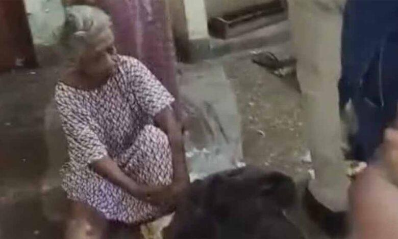 बेटे-बेटी-ने-मां-को-2.5-साल-तक-कमरे-में-किया-कैद,-पड़ोसियों-की-सूचना-के-बाद-पुलिस-ने-बचाया