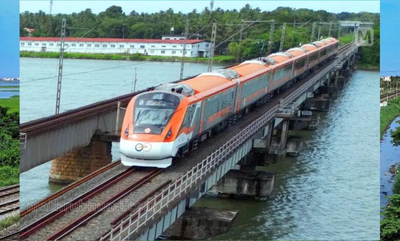 वंदेभारत-लॉन्च-पर-rss-गीत-पर-बच्चों-ने-जताया-समर्थन,-स्कूल-प्रिंसिपल-ने-कहा-–-यह-है-देशभक्ति-गीत