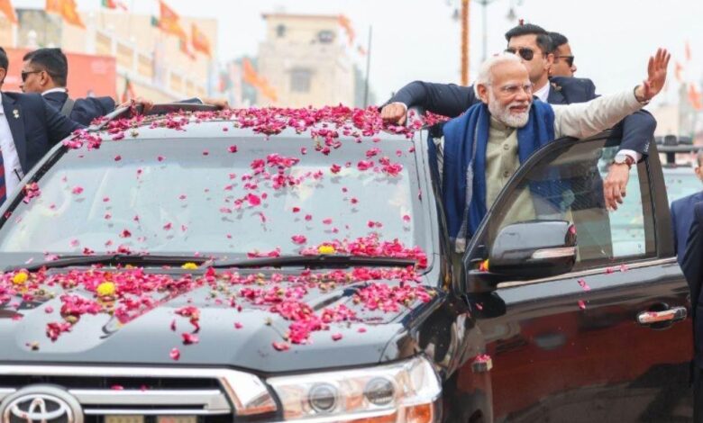 अयोध्या-में-ध्वजारोहण-समारोह-की-तैयारियाँ-तेज,-पीएम-मोदी-होंगे-साक्षी,-5000-कमरों-और-टेंट-सिटी-का-इंतजाम