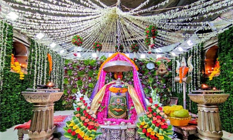 उज्जैन-के-छात्रों-का-अनोखा-स्टार्टअप:-बाबा-महाकाल-के-फूलों-से-बना-रहे-इको-फ्रेंडली-प्रोडक्ट्स