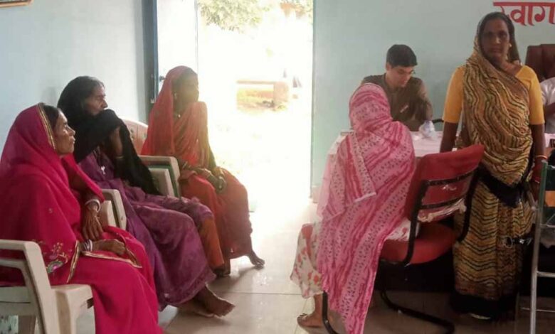 सुरक्षा-और-सम्मान-साथ-साथ—महासमुंद-में-जरूरतमंदों-को-मिल-रहा-नियमित-पेंशन-लाभ