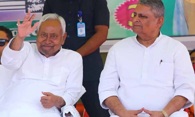 एग्जिट पोल में बढ़त के बावजूद NDA की बढ़ी टेंशन, किस आंकड़े से बजा अलार्म?