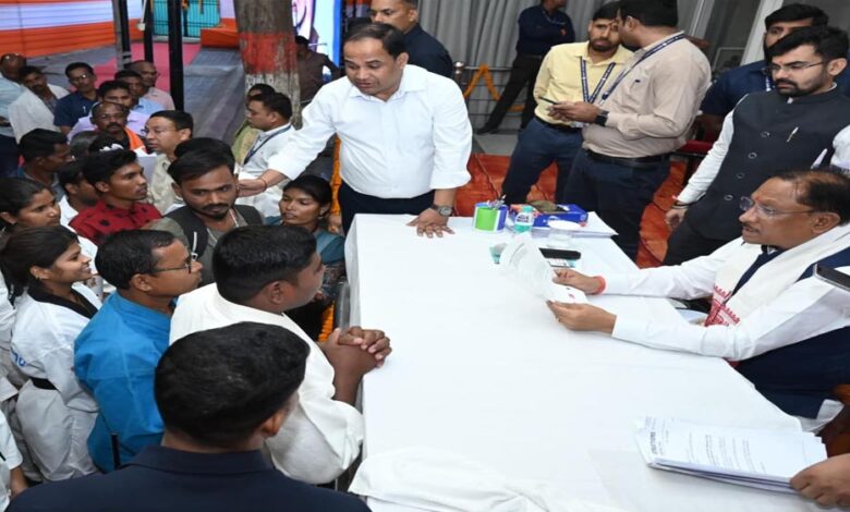 रायपुर : मुख्यमंत्री  विष्णु देव साय ने खिलाड़ियों को हरसंभव सहयोग का भरोसा दिया