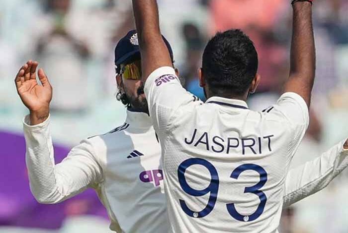 जसप्रीत बुमराह का कमाल! गिल्लियां उड़ा कर आर अश्विन का बड़ा रिकॉर्ड तोड़ा, अब कपिल देव-कुंबले पर नजर