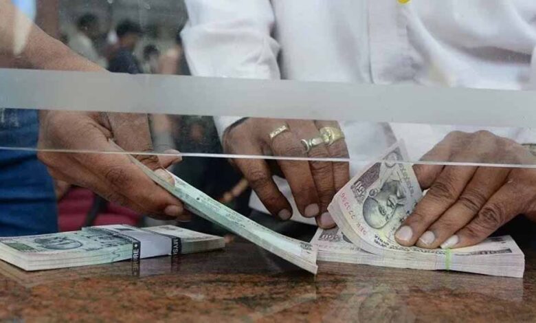 इनएक्टिव-अकाउंट-में-छिपा-खजाना!-दिव्यांग-प्रेमचंद-को-मिले-3.88-लाख-रुपये