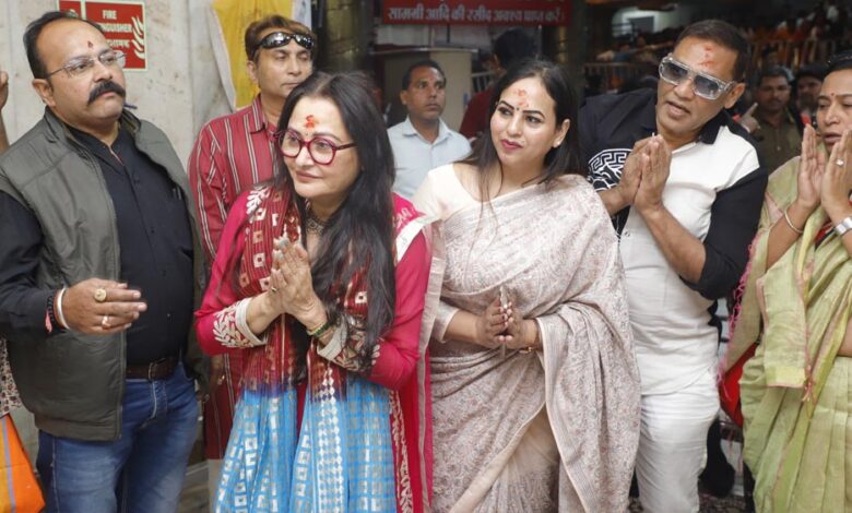 जया-प्रदा-महाकाल-मंदिर-में-पहुंचीं,-धर्मेंद्र-की-लंबी-उम्र-और-अच्छी-सेहत-की-मांगी-कामना