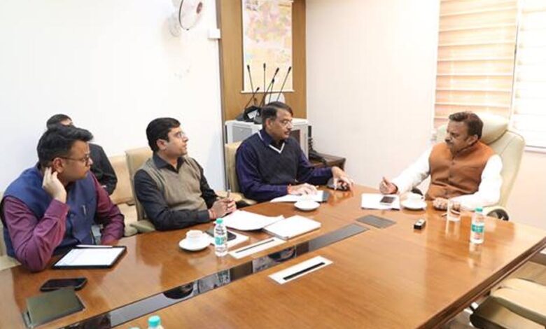 नियमित-फॉलोअप-करें-और-समयसीमा-में-उच्च-गुणवत्ता-के-साथ-कार्य-करें-पूर्ण:-उप-मुख्यमंत्री-शुक्ल