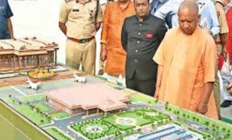 मुख्यमंत्री के निर्देशन में ध्वजारोहण से पहले स्मार्ट सिटी में बदल रही अयोध्या