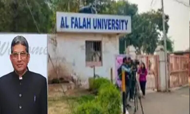 अल-फलाह-के-चेयरमैन-के-मकान-पर-बुलडोजर-कार्रवाई,-नोटिस-चस्पा-और-3-दिन-की-मोहलत