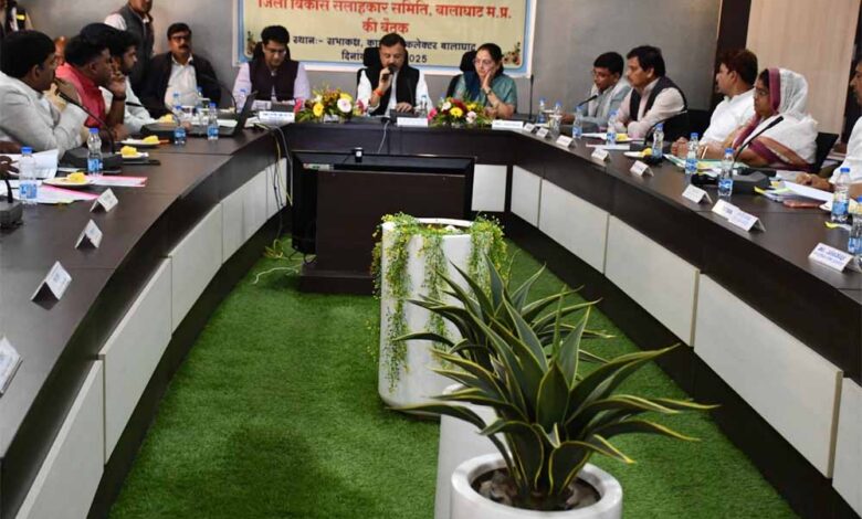 समाज-के-हर-वर्ग-की-सहभागिता-से-बालाघाट-को-बनायेंगे-आदर्श-जिला