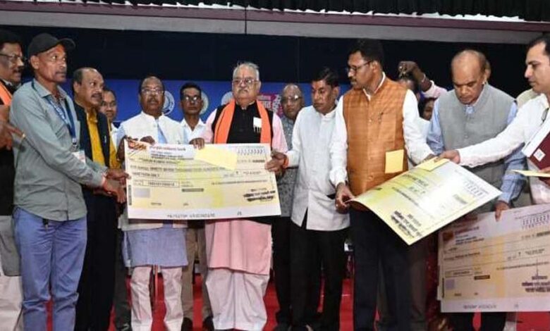 रायपुर-:-मत्स्य-किसानों-को-आर्थिक-समृद्धि-हेतु-नवीन-तकनीक-एवं-कौशल-विकास-को-अपनाने-की-जरूरत:-मंत्री-रामविचार-नेताम