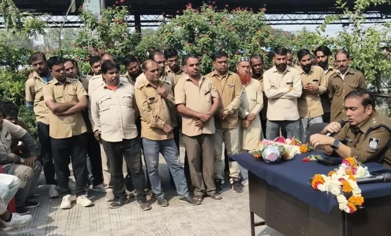 ‘हमारी-सवारी,-भरोसे-वाली’:-grp-की-नई-पहल,-कोड-स्कैन-करते-ही-मिलेगी-ऑटो-चालक-की-जानकारी