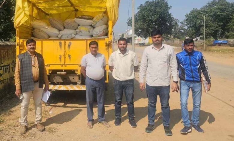 अवैध-रूप-से-भंडारित-75-बोरी-धान-जब्त