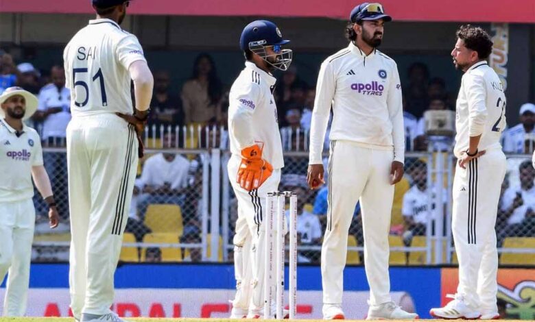 अंपायर-ने-फिर-दी-चेतावनी:-ऋषभ-पंत-की-दोहरी-गलती-से-टीम-इंडिया-पर-जुर्माने-का-खतरा