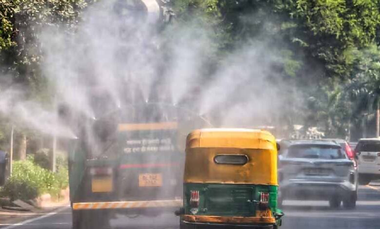 दिल्ली-सरकार-की-नई-गाइडलाइन:-निजी-ऑफिसों-के-कर्मचारियों-का-आधा-हिस्सा-घर-से-करें-काम