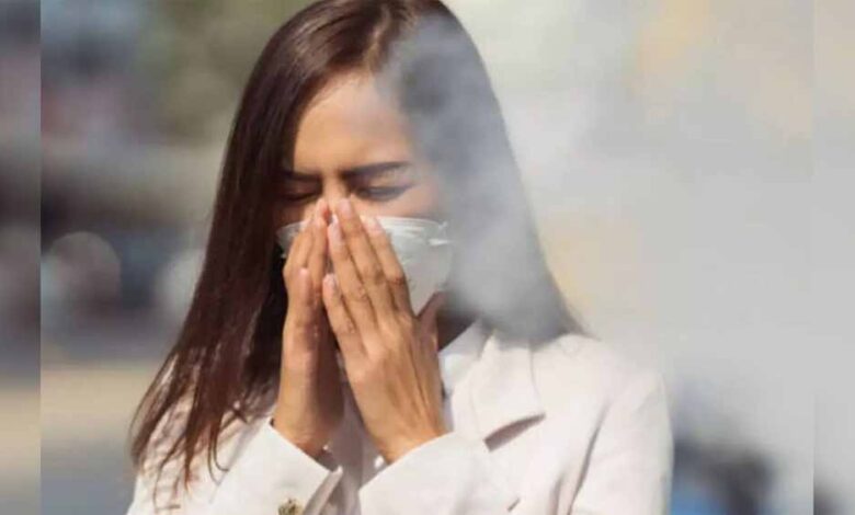 स्मोकिंग-नहीं,-एयर-पॉल्यूशन-भी-खतरनाक!-डॉक्टर-बोले–-इन-शुरुआती-लक्षणों-को-तुरंत-पहचानें