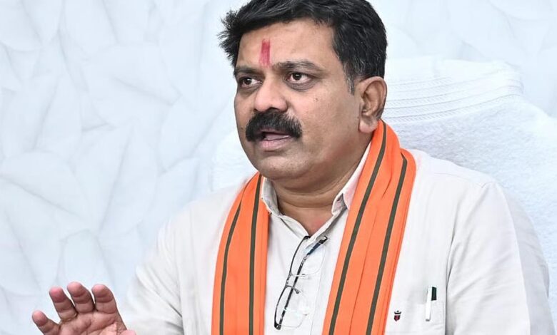 रायपुर-:-उपमुख्यमंत्री-विजय-शर्मा-की-पहल-से-जिला-पंचायत-क्षेत्र-क्रमांक-10-को-मिला-7-करोड़-के-विकास-कार्य-की-स्वीकृति