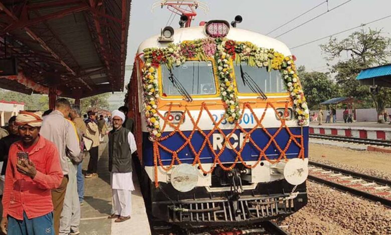 बड़ौत को बड़ी सौगात: रेल मंत्री नई ट्रेन का करेंगे शुभारंभ, जयंत चौधरी खोलेंगे कौशल विकास केंद्र