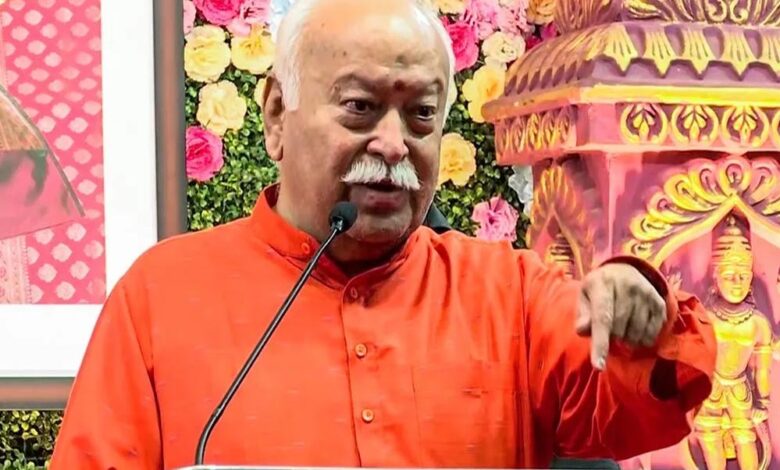 संपूर्ण-विश्व-को-अपने-आलोक-से-सुख-शांति-प्रदान-करने-वाला-धर्म-ध्वज-फिर-से-हुआ-शिखर-पर-विराजमान-:-डॉ.-मोहन-भागवत