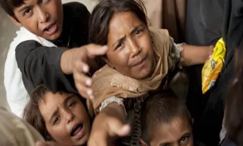 पाकिस्तान की बढ़ती आबादी को लेकर खतरे की चेतावनी, खुद ही अपने बोझ से हो सकता है दबाव में