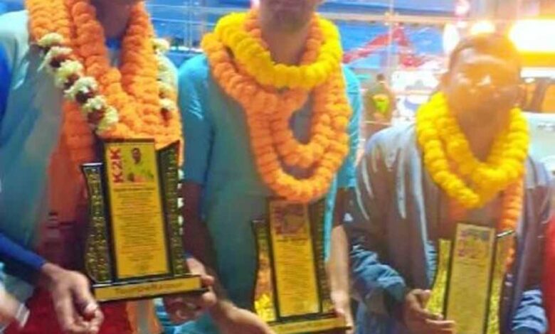 छत्तीसगढ़-के-तीन-युवाओं-का-कमाल:-16-दिन-में-कश्मीर-से-कन्याकुमारी-तक-4,000-km-की-साइकिल-यात्रा-पूरी