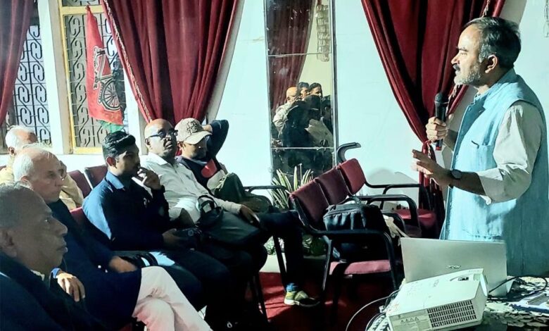 फ़लस्तीन-यात्रा-से-लौटे-विनीत-तिवारी:-मानवता-के-लिए-फ़लस्तीन-के-साथ-खड़ा-होना-जरूरी