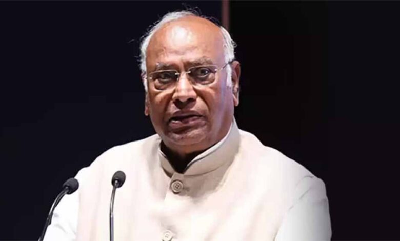 उम्मीद-है-आप-बुरा-नहीं-मानेंगे…-खरगे-ने-धनखड़-का-जिक्र-कर-नए-चेयरमैन-को-दिया-बड़ा-संदेश