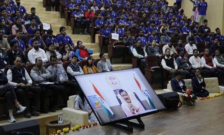 ग्लोबल-स्किल-पार्क-युवाओं-के-कौशल-प्रशिक्षण-को-दे-रहा-है-नई-दिशा:-मंत्री-टेटवाल