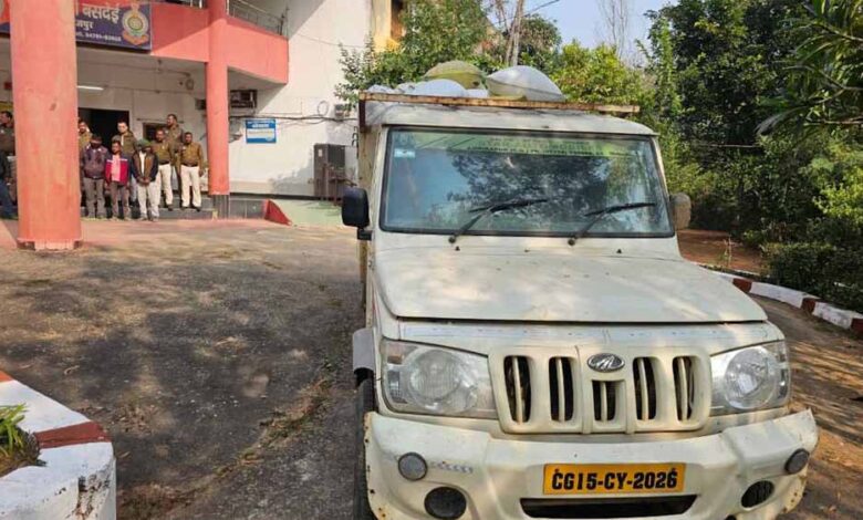 चेकिंग-में-बड़ा-खुलासा:-दो-पिकअप-से-मिला-बिना-टोकन-का-धान,-अवैध-खपाने-का-खेल-जारी