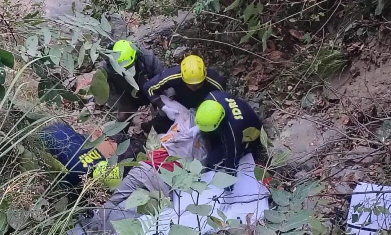 उत्तराखंड-में-शादी-से-लौट-रहे-परिवार-की-गाड़ी-खाई-में-गिरी,-5-बारातियों-की-दर्दनाक-मौत