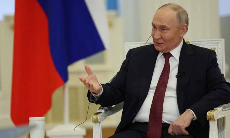 पुतिन-की-थाली-तक-पहुंचने-से-पहले-हर-निवाले-की-होती-है-जांच!-जानिए-क्या-होता-है-उनके-खाने-में-खास