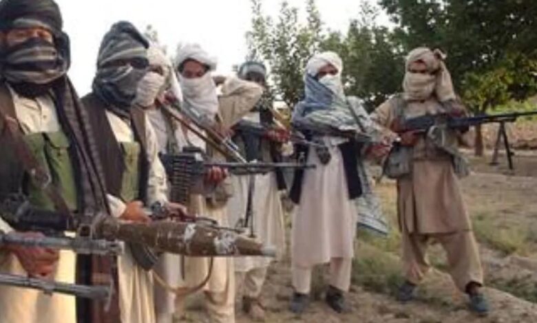 अफगानिस्तान-और-पाकिस्तान-के-बीच-फिर-युद्ध,-रातभर-गोलियां-चलीं,-पाक-आर्मी-और-तालिबान-ने-किया-बॉर्डर-खाली