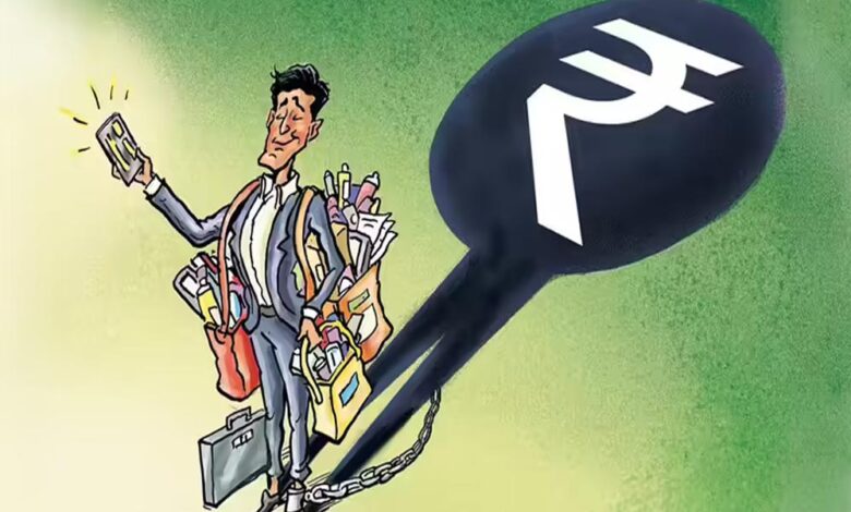 भारतीय-परिवारों-की-आय-का-40%-कर्ज-चुकाने-में-जा-रहा,-emi-कल्चर-से-युवा-हो-रहे-कर्ज-में