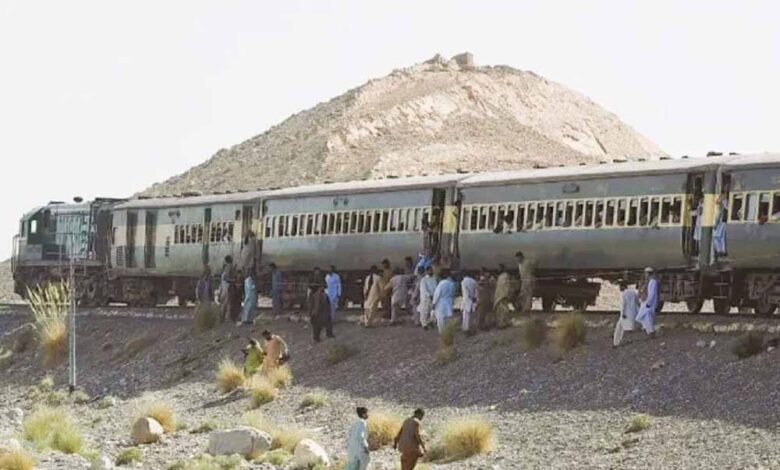 पाकिस्तान-में-फिर-आतंकी-साजिश:-जाफर-एक्सप्रेस-को-उड़ाने-की-कोशिश,-नसीराबाद-में-रेलवे-ट्रैक-पर-मिला-बम