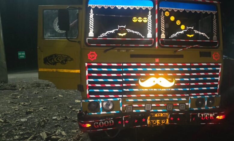 रायपुर-:-अवैध-खनन-और-परिवहन-पर-जिला-प्रशासन-की-सख्त-कार्रवाई,-5-वाहन-जब्त