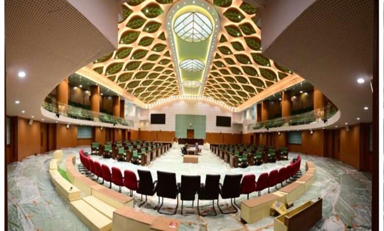 छत्तीसगढ़-विधानसभा-का-ऐतिहासिक-सत्र:-पहली-बार-रविवार-से-होगा-शीतकालीन-सत्र