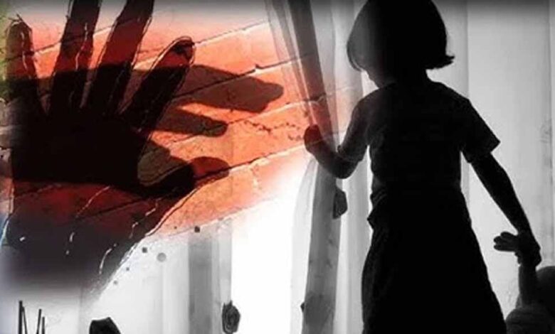 गुजरात-में-6-साल-की-बच्ची-से-रेप-कर-प्राइवेट-पार्ट-में-डाल-दिया-रॉड,-दरिंदा-राम-सिंह-3-बच्चों-का-बाप